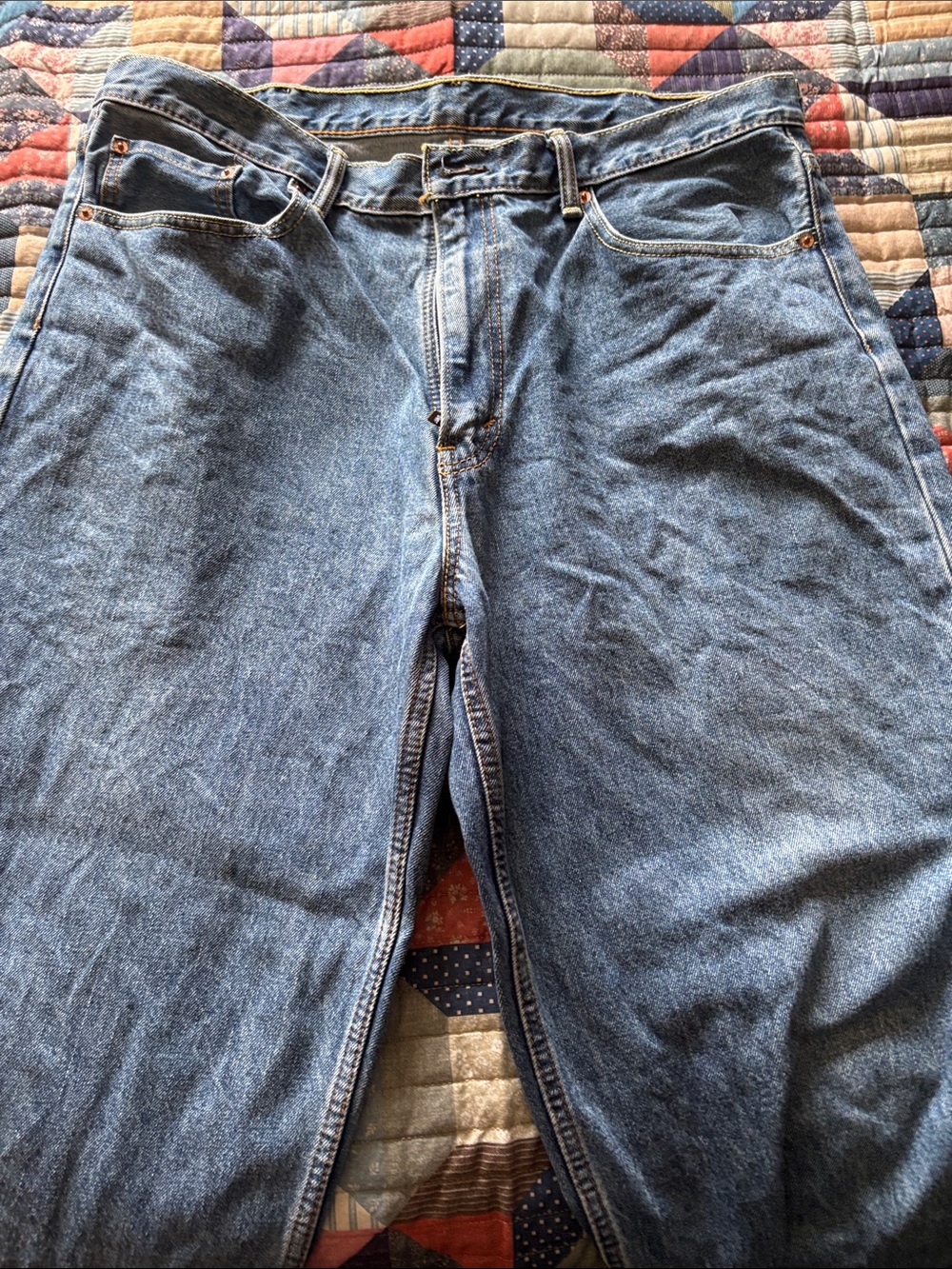 Levi's Relaxed Fit Jeans in Blue Wash 560